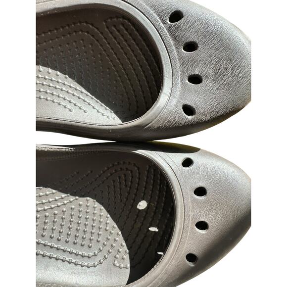 Crocs Ballet Flats Women’s 8 Shoes Comfort Dark Brown Black - Picture 5 of 5